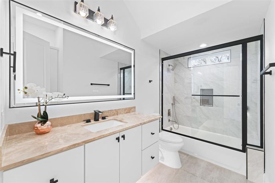 Furnished interior view inside a new home in , Dallas (Image 14).