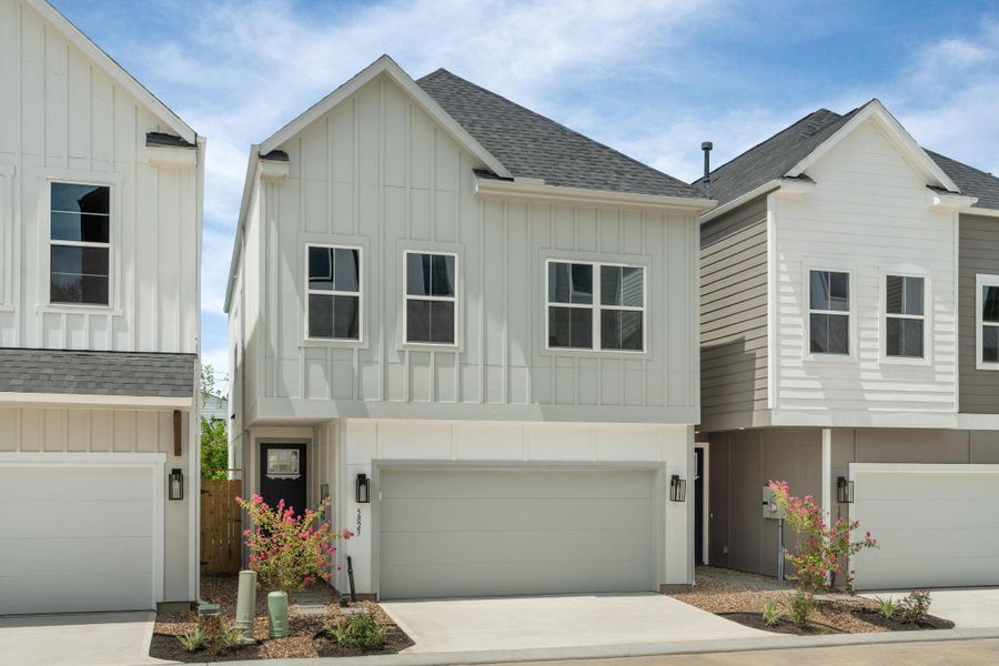 Front exterior of a new home in , Houston, TX, highlighting curb appeal (Image 25).