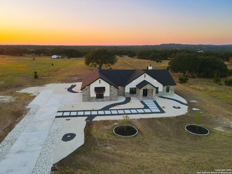 Community amenities in , Bandera (Image 46).