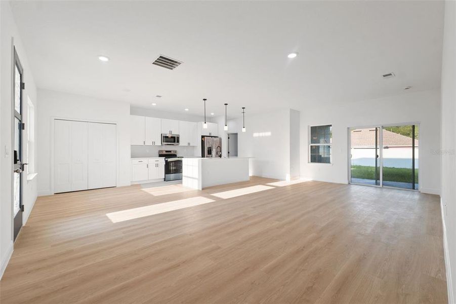 Image 28 of a home in . Image 28 of a home in .