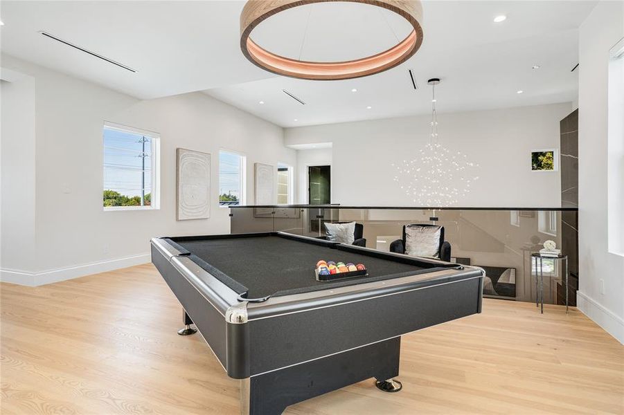 Furnished interior view inside a new home in , Dallas (Image 30).