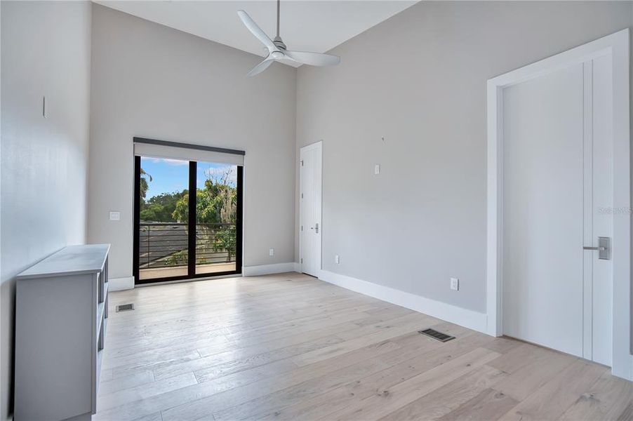Spacious, unfurnished interior of a new home in , Winter Park (Image 24). Spacious, unfurnished interior of a new home in , Winter Park (Image 24).