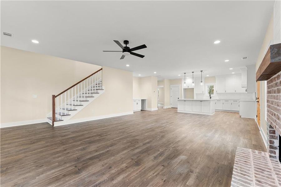 Spacious, unfurnished interior of a new home in , Clermont (Image 21). Spacious, unfurnished interior of a new home in , Clermont (Image 21).