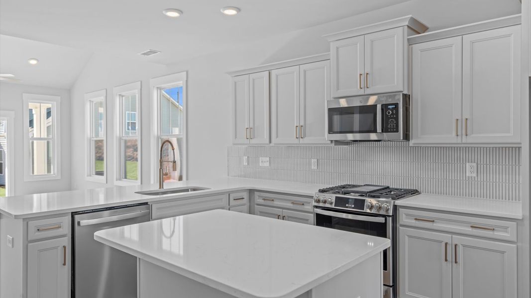 Furnished interior view inside a new home in Woodglen, Piedmont (Image 8).