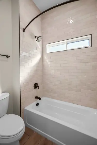 Furnished interior view inside a new home in Verdancia, El Paso (Image 4).