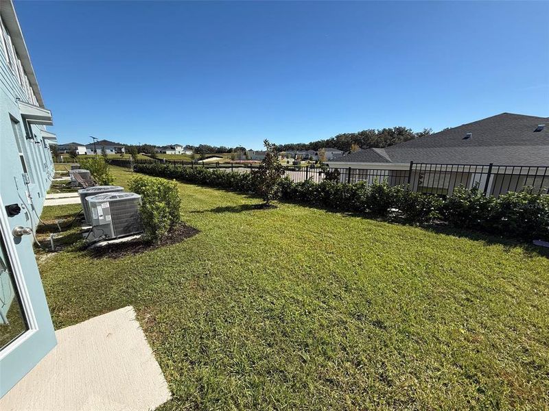 Exterior details and patio area of a home in , Lady Lake (Image 2).