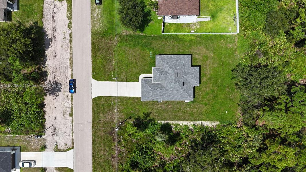 Image 14 of a home in . Image 14 of a home in .