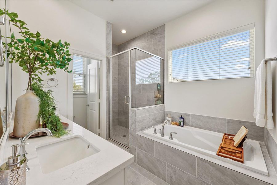 Furnished interior view inside a new home in Uptown District, Houston (Image 2).