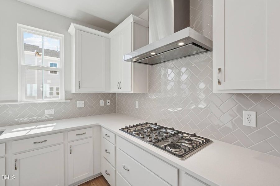 Mews 64_Kitchen 2_6.3.25_webready