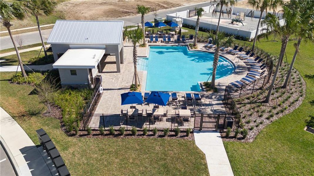 Community amenities in Knightsbridge, Kissimmee (Image 9).