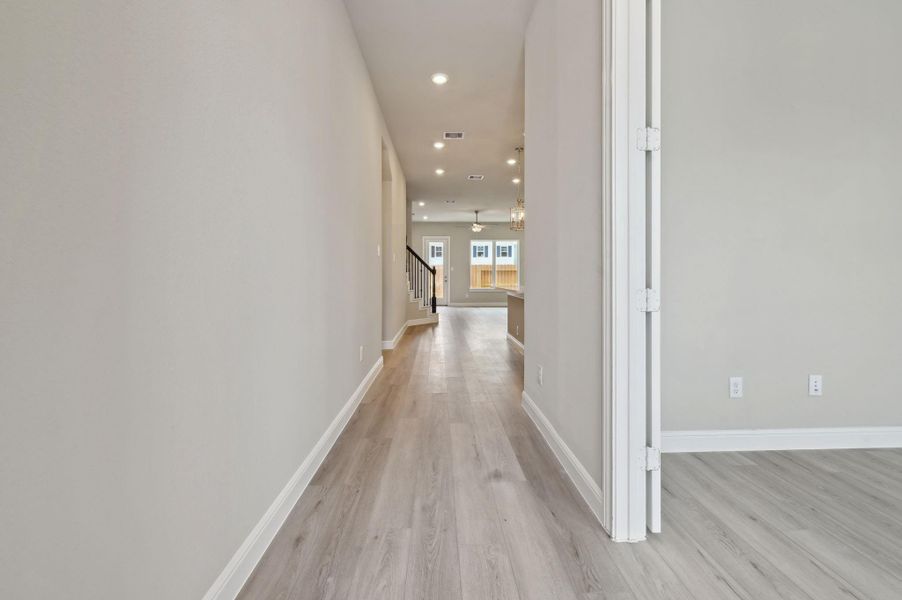 Photo is not of the actual home but is an inspirational photo of builder’s model home and may depict options, furnishings, and/or decorator features that are not included. Photo is not of the actual home but is an inspirational photo of builder’s model home and may depict options, furnishings, and/or decorator features that are not included.