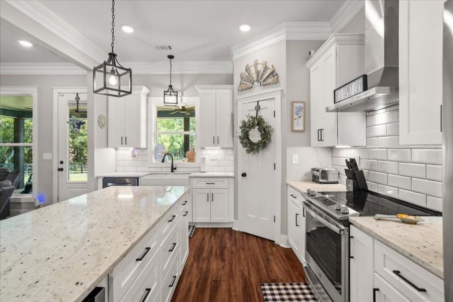 Furnished interior view inside a new home in , Newborn (Image 33).
