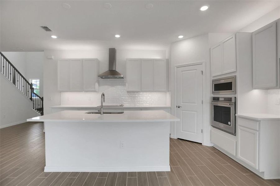 Furnished interior view inside a new home in Turnleaf, Punta Gorda (Image 11).