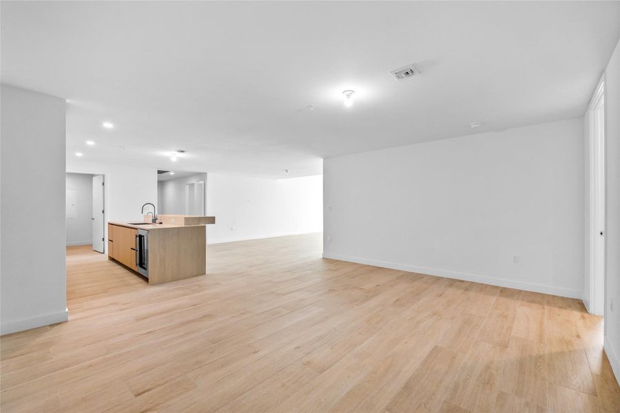 Spacious, unfurnished interior of a new home in Casamar, Pompano Beach (Image 6). Spacious, unfurnished interior of a new home in Casamar, Pompano Beach (Image 6).