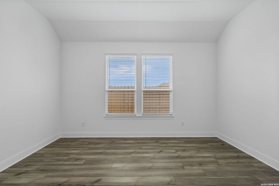 Spacious, unfurnished interior of a new home in , San Antonio (Image 18).