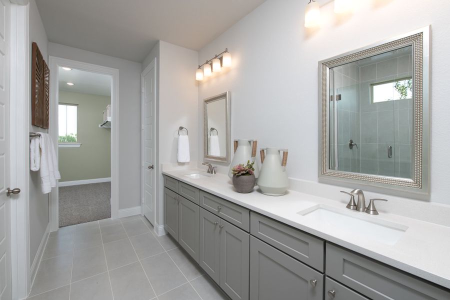 The Henley III Model Primary Bathroom The Henley III Model Primary Bathroom