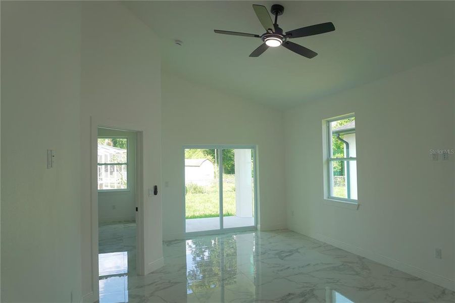 Spacious, unfurnished interior of a new home in , Tampa (Image 59). Spacious, unfurnished interior of a new home in , Tampa (Image 59).