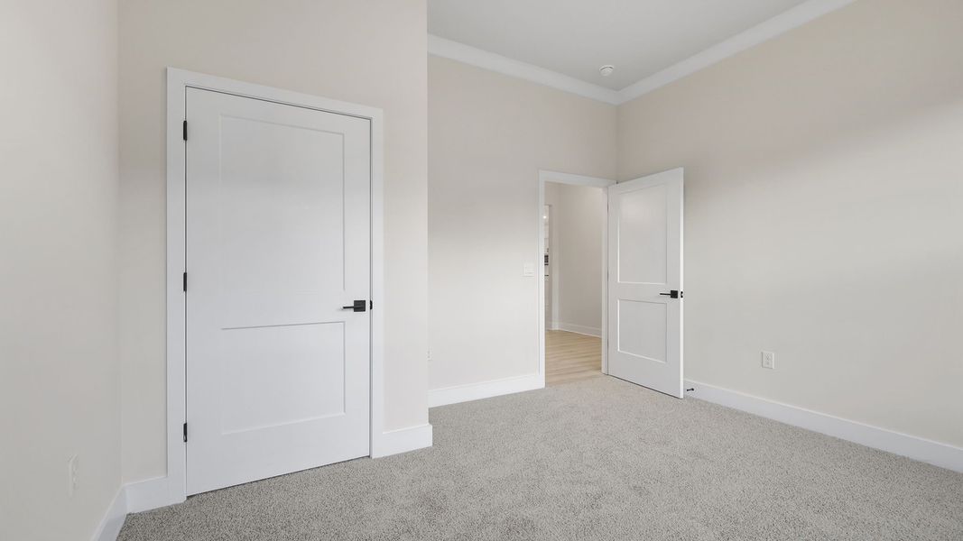 Spacious, unfurnished interior of a new home in Seven Oaks, Greenwood (Image 18).