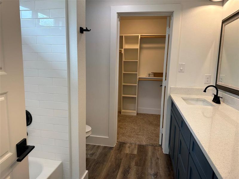 Furnished interior view inside a new home in , Rockwall (Image 6).