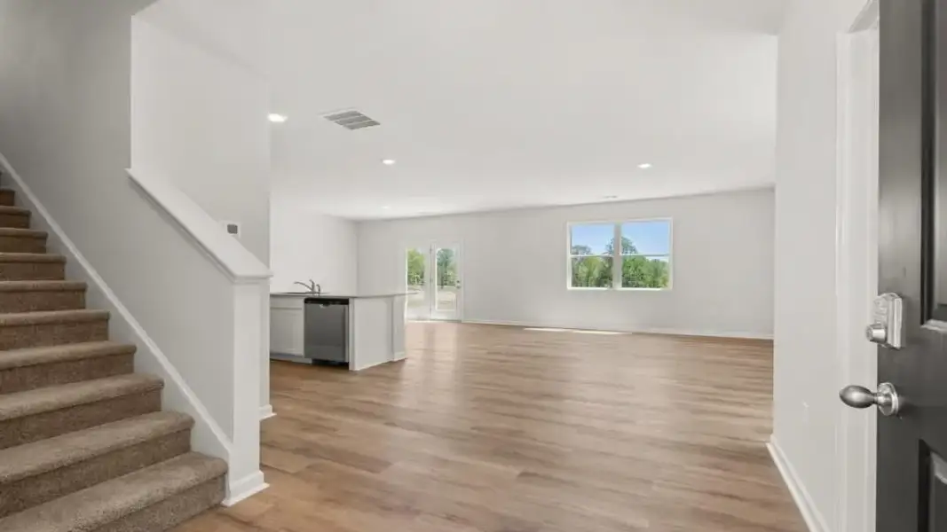 Spacious, unfurnished interior of a new home in Aurora Creek, Dallas (Image 26).