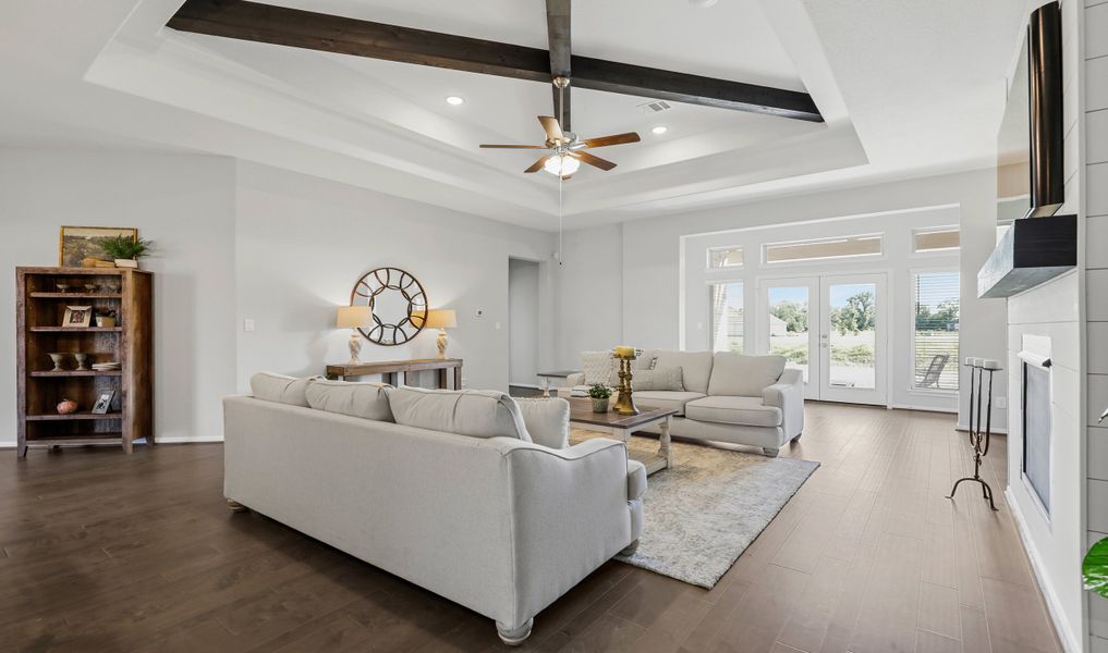 Great room with ceiling fan