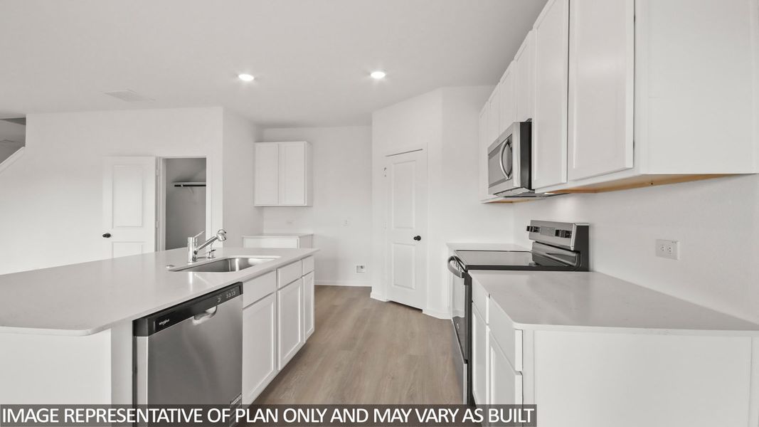 Furnished interior view inside a new home in Venetian Pines, Conroe (Image 5).