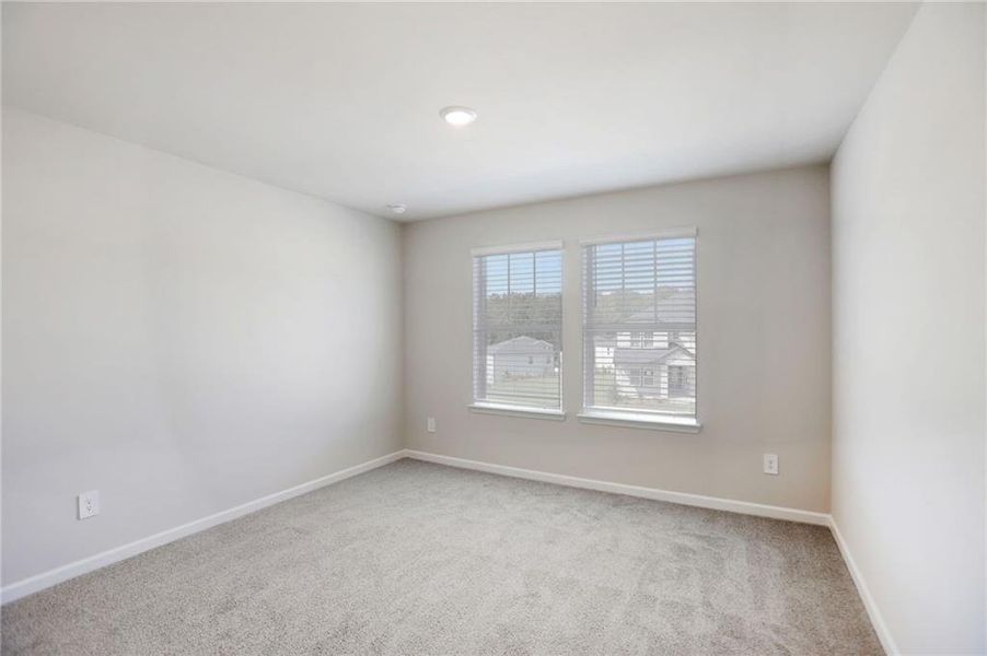 Spacious, unfurnished interior of a new home in Creekside at Oxford Park, Fairburn (Image 36). Spacious, unfurnished interior of a new home in Creekside at Oxford Park, Fairburn (Image 36).