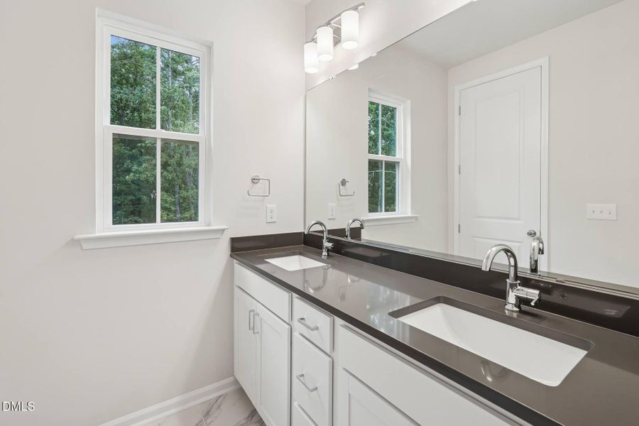 16. Twinleaf Townes 77_Primary Bathroom