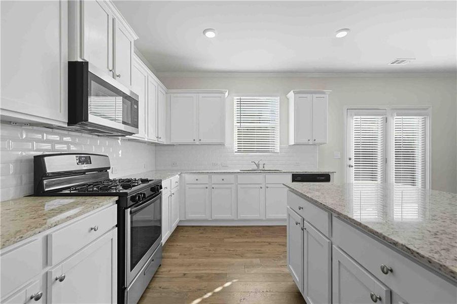 Furnished interior view inside a new home in , Dawsonville (Image 6).