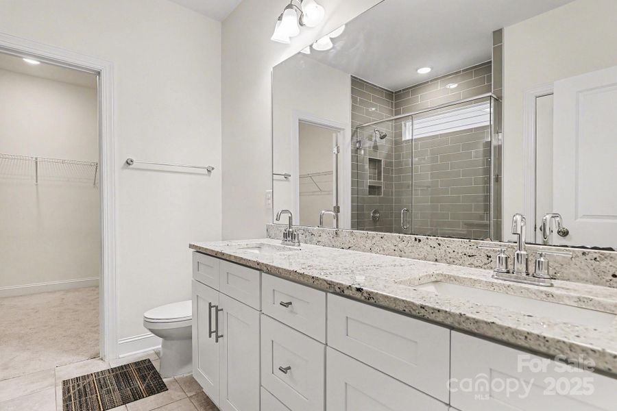 Furnished interior view inside a new home in , Harrisburg (Image 14).