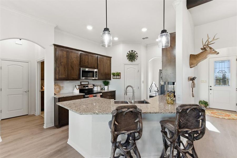 Furnished interior view inside a new home in , Grandview (Image 15).