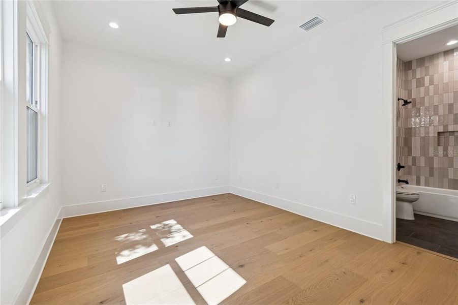 Spacious, unfurnished interior of a new home in , Tampa (Image 71). Spacious, unfurnished interior of a new home in , Tampa (Image 71).