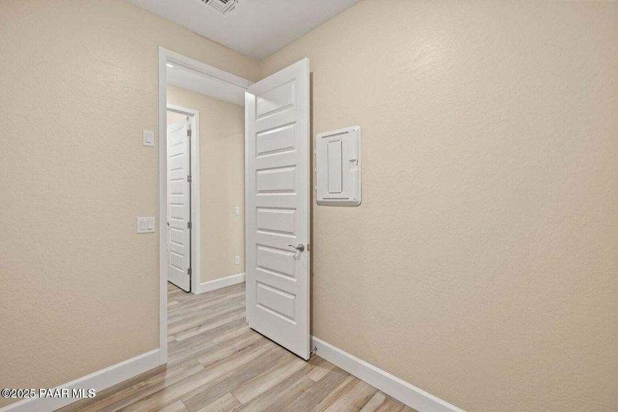 Spacious, unfurnished interior of a new home in Morningstar, Prescott Valley (Image 17).