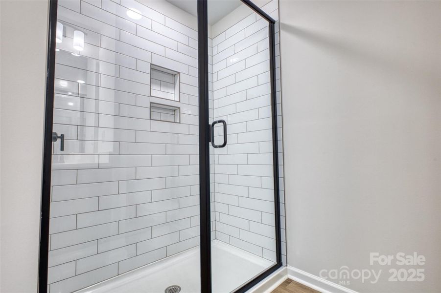 Image 43 of a home in .