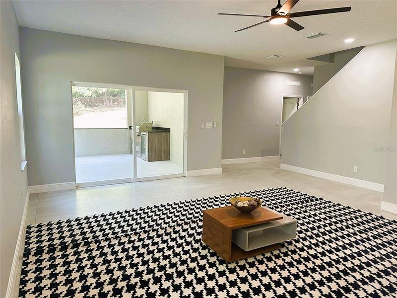 Spacious, unfurnished interior of a new home in , Haines City (Image 24).