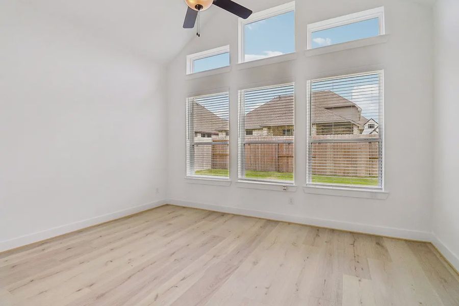 Spacious, unfurnished interior of a new home in Parkside on the River, Georgetown (Image 29).