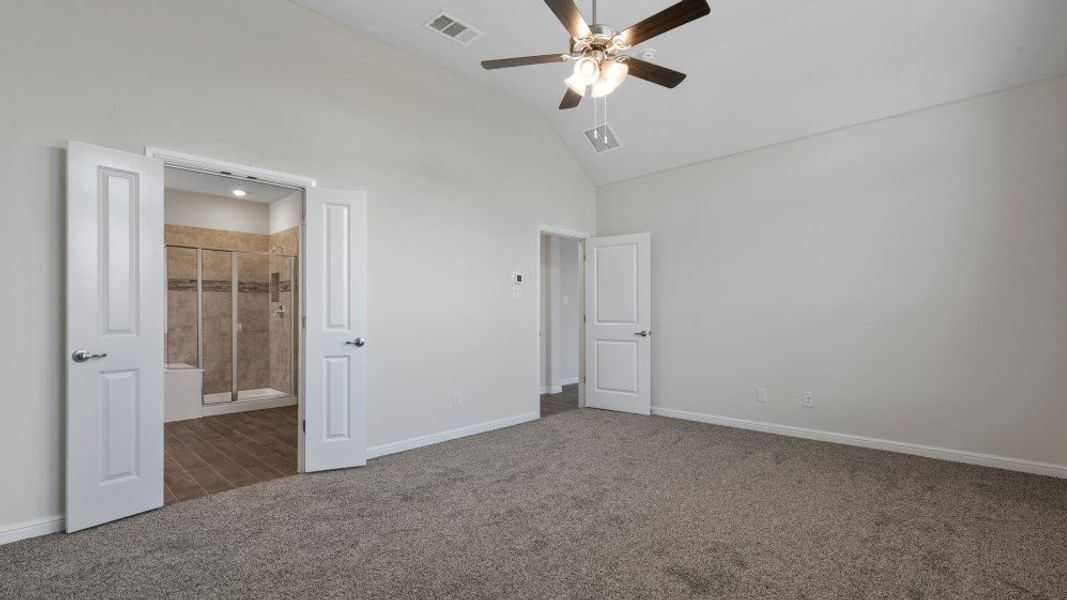 Representative unfurnished interior of a home built from the Valley Spring by D.R. Horton in Eden Ranch, Arlington (Image 22).