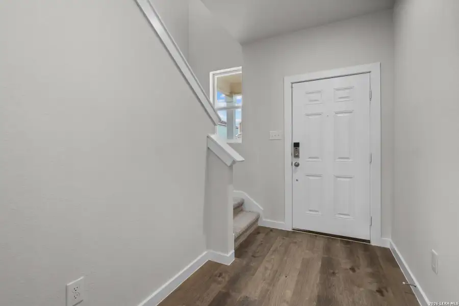 Spacious, unfurnished interior of a new home in Applewhite Meadows, San Antonio (Image 25).