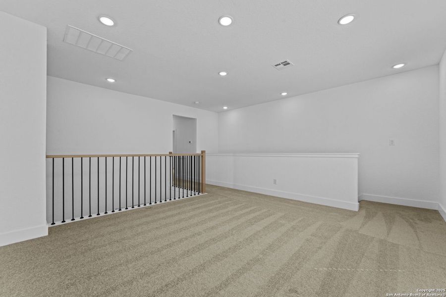 Spacious, unfurnished interior of a new home in , New Braunfels (Image 25).