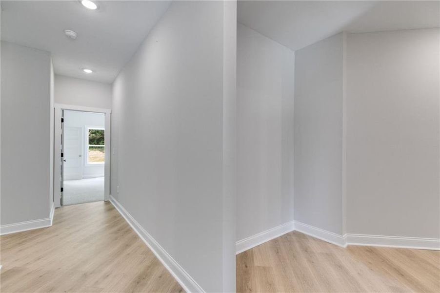 Spacious, unfurnished interior of a new home in The Meadows at Lake Circle, Buchanan (Image 37).