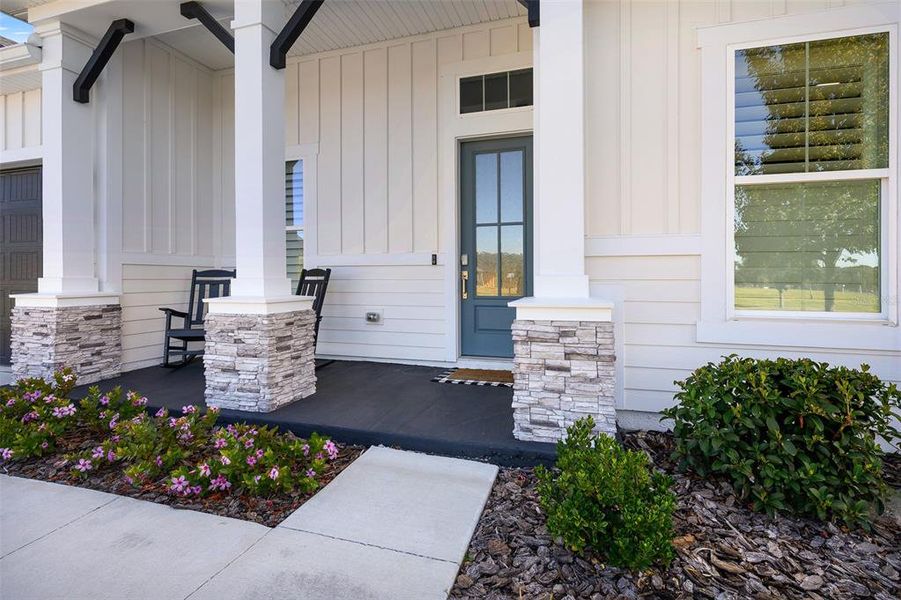 Exterior details and patio area of a home in Oakmont, Gainesville (Image 4).