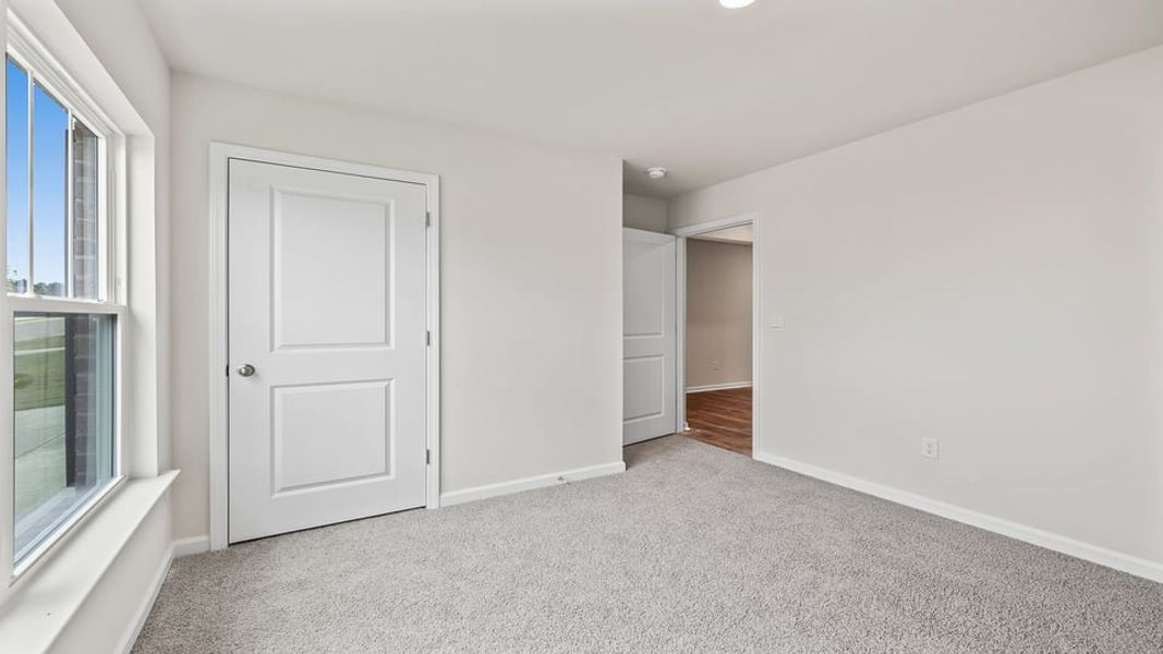 Spacious, unfurnished interior of a new home in Harrier Point, Woodruff (Image 14).