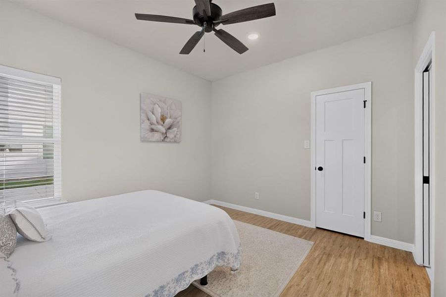 Furnished interior view inside a new home in , Burleson (Image 36).