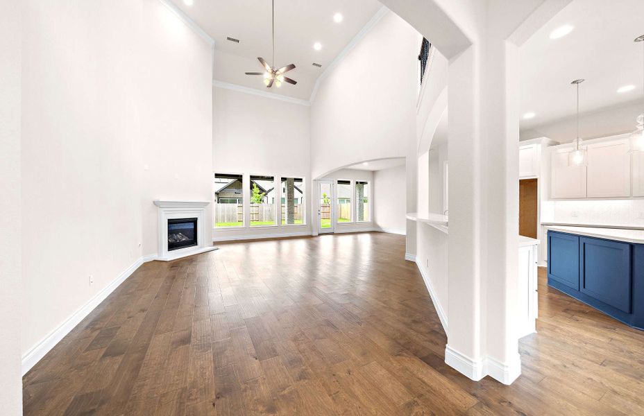 Representative unfurnished interior of a home built from the 4094 by Ravenna Homes in Artavia 70′, Conroe (Image 47).