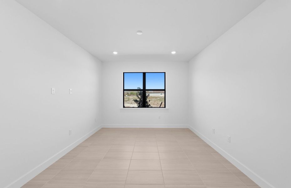 Spacious, unfurnished interior of a new home in Del Webb Naples, Ave Maria (Image 14). Spacious, unfurnished interior of a new home in Del Webb Naples, Ave Maria (Image 14).
