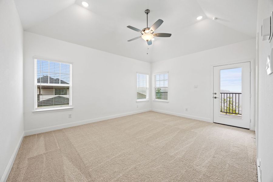 Representative unfurnished interior of a home built from the Kelly by Cambridge Homes in Lake Park, Rowlett (Image 12).