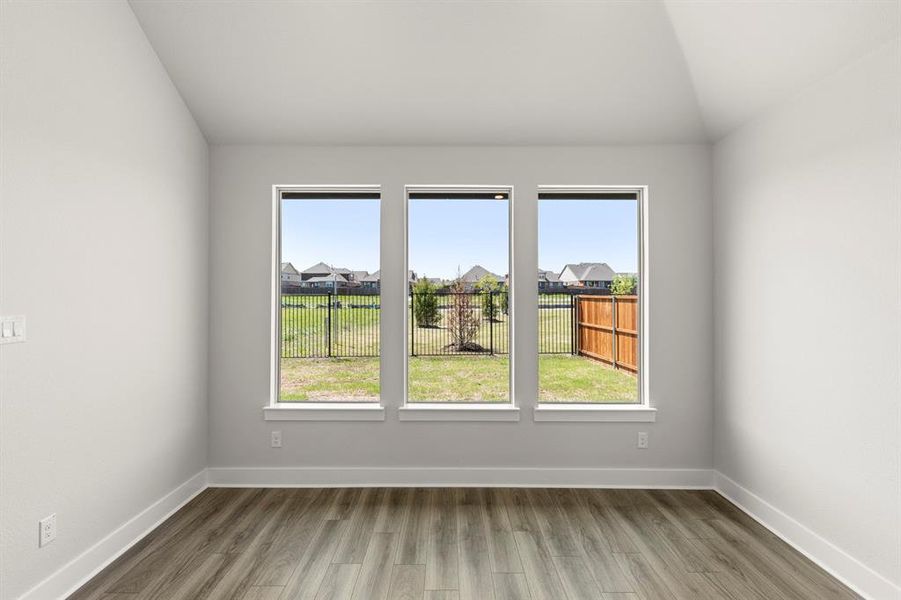 16. 4115 Olmsted - Dining