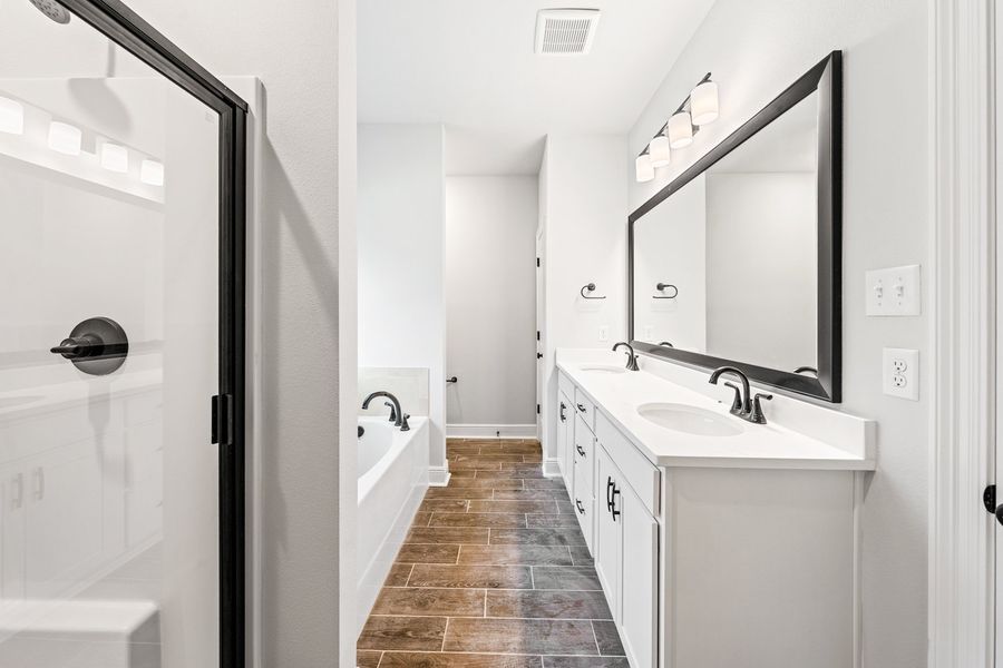 Furnished interior view inside a new home in Sentinel Ridge, Pace (Image 10).