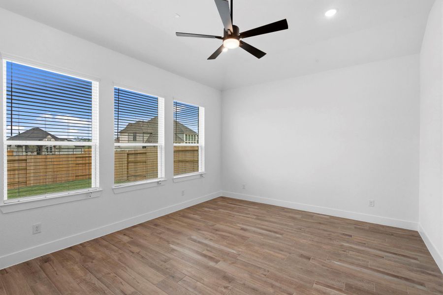 Spacious, unfurnished interior of a new home in Briarley, Montgomery (Image 34).