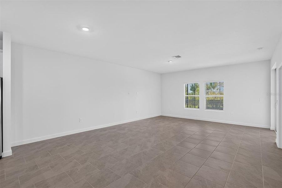Spacious, unfurnished interior of a new home in Lennar at Turnleaf, Punta Gorda (Image 19). Spacious, unfurnished interior of a new home in Lennar at Turnleaf, Punta Gorda (Image 19).